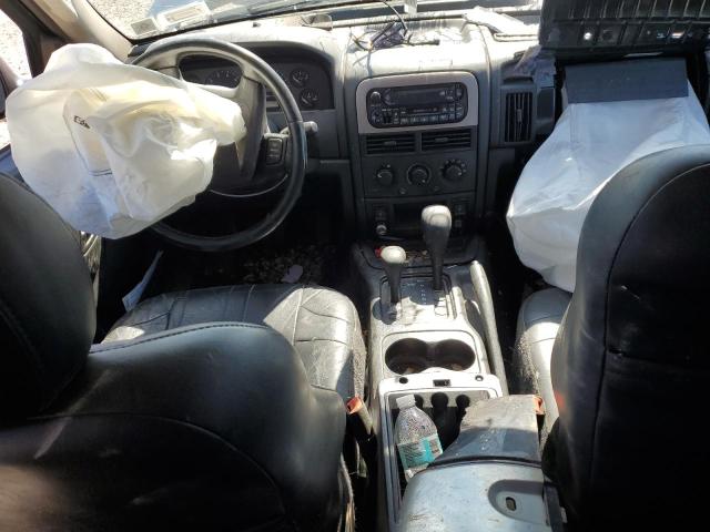 1J4GW48S84C330574 - 2004 JEEP GRAND CHEROKEE LAREDO BLACK photo 8