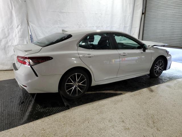 4T1G31AK7RU065828 - 2024 TOYOTA CAMRY SE NIGHT SHADE WHITE photo 3