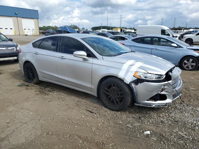 3FA6P0H73DR244549 - 2013 FORD FUSION SE Արծաթագույն լուսանկար 4
