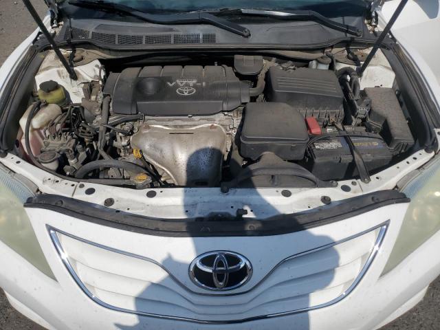 4T1BF3EK0AU560917 - 2010 TOYOTA CAMRY BASE WHITE photo 11