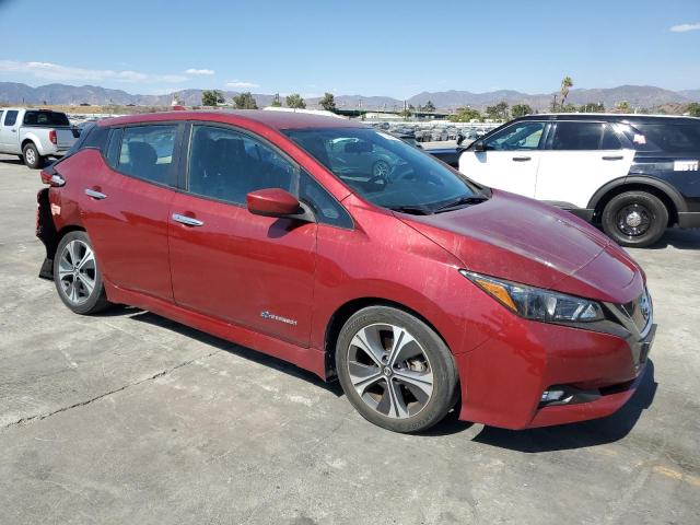 1N4AZ1CP8JC304790 - 2018 NISSAN LEAF S RED photo 4