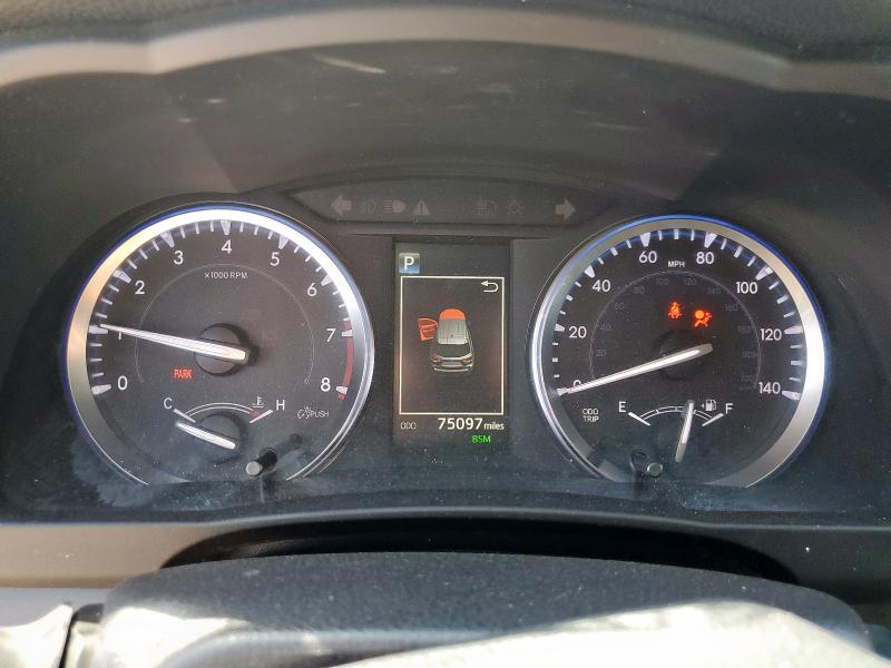 5TDKZRFH8HS511061 - 2017 TOYOTA HIGHLANDER SE WHITE photo 9