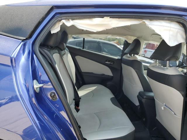 JTDKARFU8J3059527 - 2018 TOYOTA PRIUS BLUE photo 11