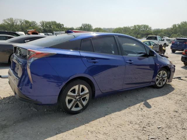 JTDKARFU8J3059527 - 2018 TOYOTA PRIUS BLUE photo 3