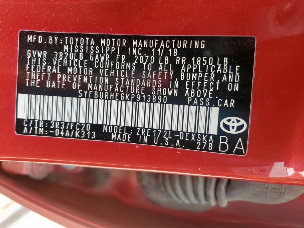 5YFBURHE6KP913890 - 2019 TOYOTA COROLLA L RED photo 12
