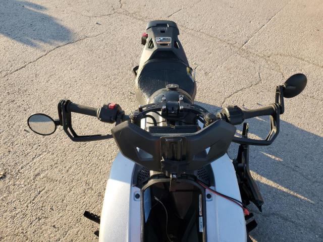 3JB2GEG49KJ003414 - 2019 CAN-AM RYKER RALLY EDITION SILVER photo 5