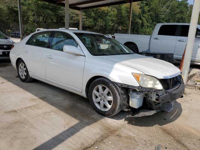 4T1BK3DB9AU354170 - 2010 TOYOTA AVALON XL WHITE photo 4