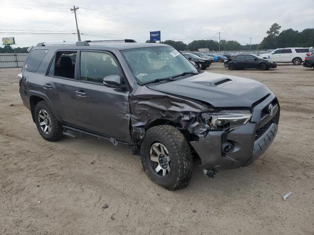 JTEBU5JR3J5609431 - 2018 TOYOTA 4RUNNER SR5/SR5 PREMIUM CHARCOAL photo 4