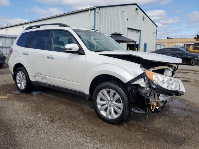 JF2SHCEC4CH448996 - 2012 SUBARU FORESTER LIMITED WHITE photo 4
