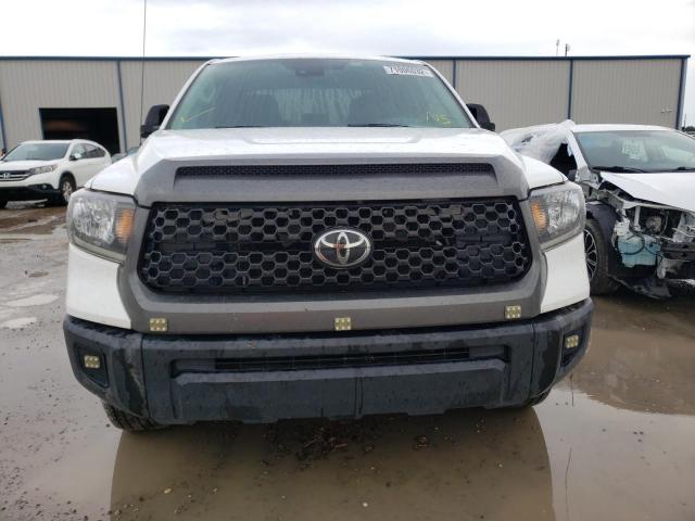 5TFRM5F12KX142157 - 2019 TOYOTA TUNDRA DOUBLE CAB SR/SR5 WHITE photo 5