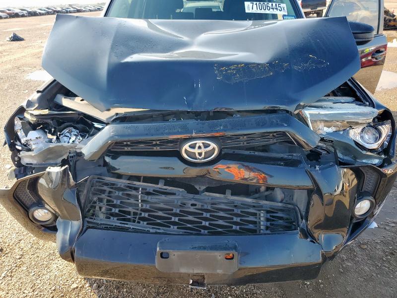 JTEZU5JR3H5152516 - 2017 TOYOTA 4RUNNER SR5 BLACK photo 12