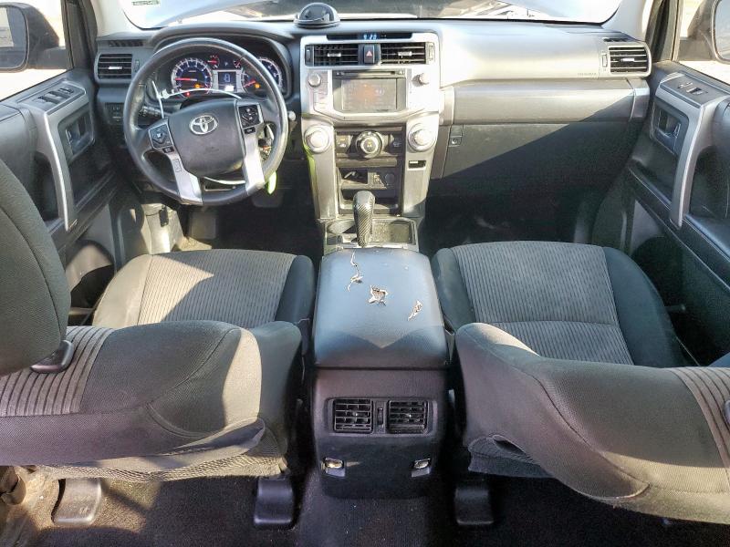 JTEZU5JR3H5152516 - 2017 TOYOTA 4RUNNER SR5 BLACK photo 8