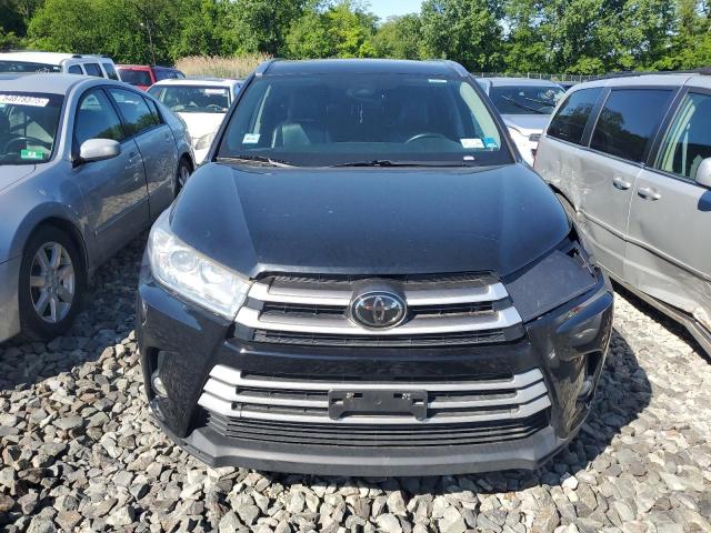 5TDJZRFH6JS888005 - 2018 TOYOTA HIGHLANDER SE შავი ფოტო 5