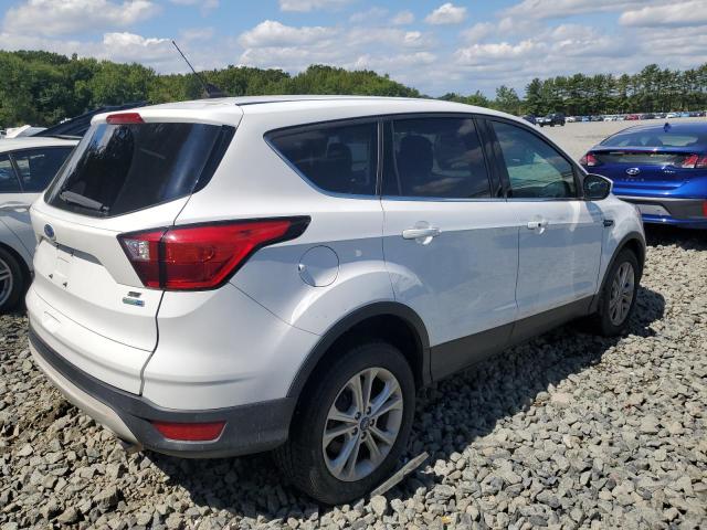 1FMCU9GD7KUB31397 - 2019 FORD ESCAPE SE WHITE photo 3