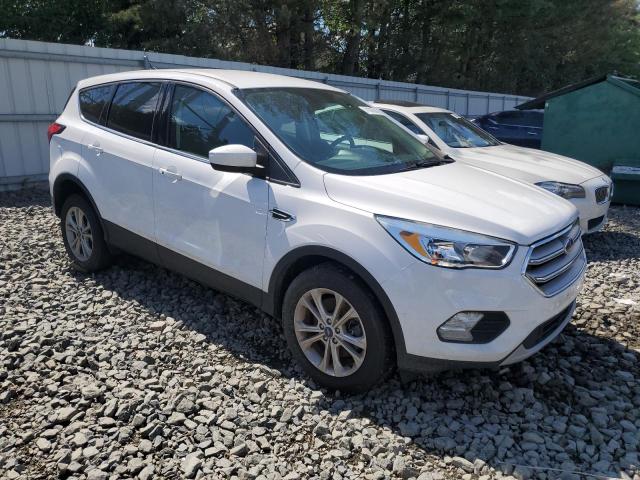 1FMCU9GD7KUB31397 - 2019 FORD ESCAPE SE WHITE photo 4