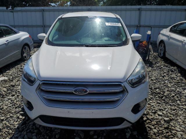 1FMCU9GD7KUB31397 - 2019 FORD ESCAPE SE WHITE photo 5