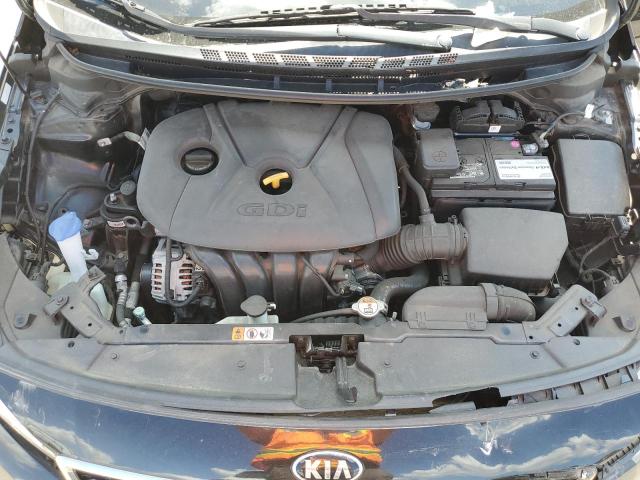 3KPFN4A80HE123159 - 2017 KIA FORTE EX BLACK photo 11