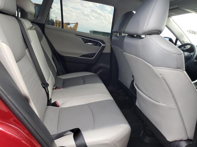 2T3N1RFV6KW076430 - 2019 TOYOTA RAV4 LIMITED RED photo 11