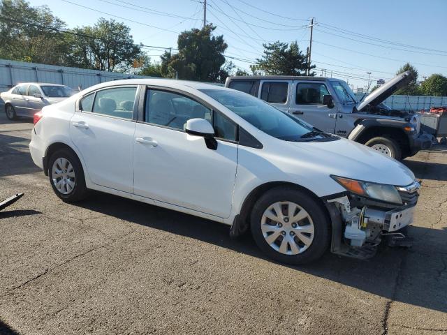 19XFB2F50CE063789 - 2012 HONDA CIVIC LX WHITE photo 4
