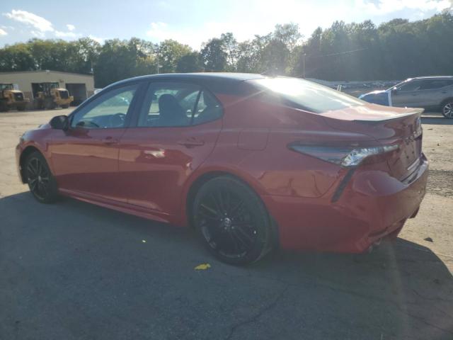 4T1K61BK1PU094495 - 2023 TOYOTA CAMRY XSE RED photo 2