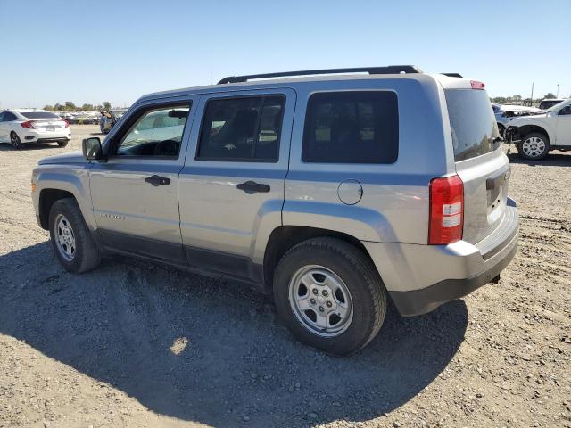 1C4NJPBA4FD379748 - 2015 JEEP PATRIOT SPORT SILVER photo 3