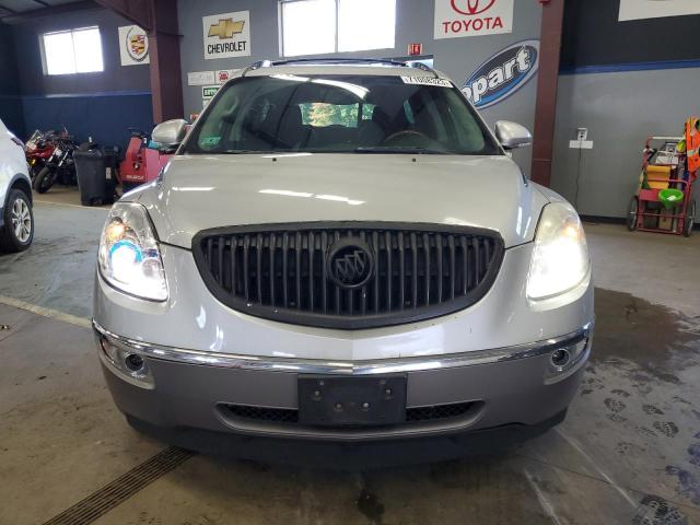 5GAKRBED1BJ120135 - 2011 BUICK ENCLAVE CXL SILVER photo 5