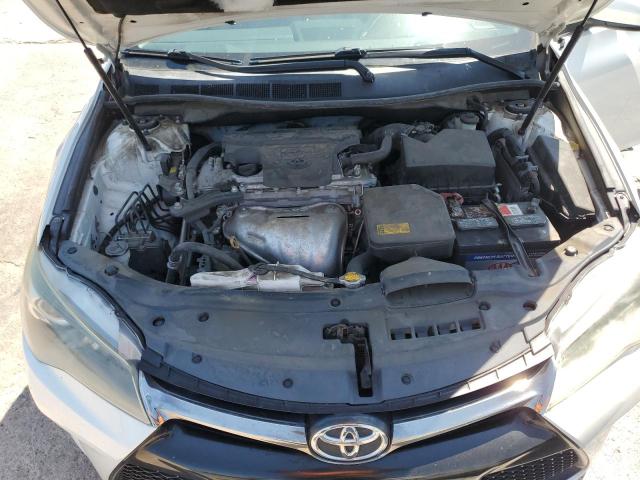 4T1BF1FK6FU952133 - 2015 TOYOTA CAMRY LE WHITE photo 11