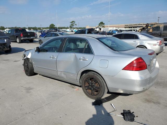 1HGCM56827A088003 - 2007 HONDA ACCORD EX SILVER photo 2