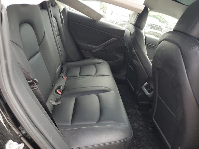 5YJ3E1EB4JF113452 - 2018 TESLA MODEL 3 Schwarz Foto 10