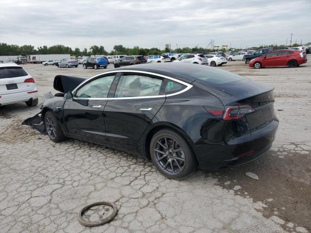 5YJ3E1EB4JF113452 - 2018 TESLA MODEL 3 Schwarz Foto 2