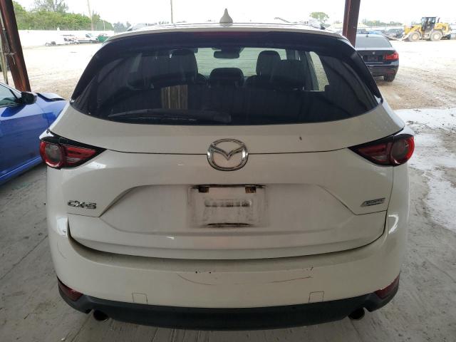 JM3KFADM2K1566420 - 2019 MAZDA CX-5 GRAND TOURING WHITE photo 6