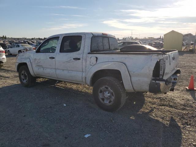 5TFJU4GN1DX039825 - 2013 TOYOTA TACOMA DOUBLE CAB PRERUNNER WHITE photo 2