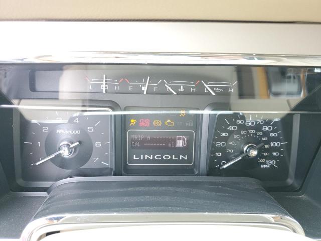 5LMFU28599EJ02058 - 2009 LINCOLN NAVIGATOR 白色 照片 9
