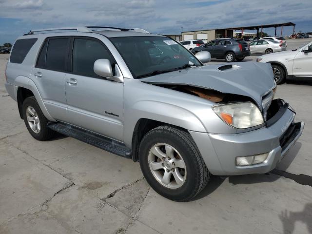 JTEZU14R748009467 - 2004 TOYOTA 4RUNNER SR5 SILVER photo 4