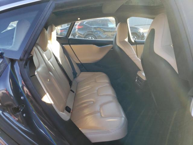 5YJSA1E22GF148023 - 2016 TESLA MODEL S Մոխրագույն լուսանկար 10