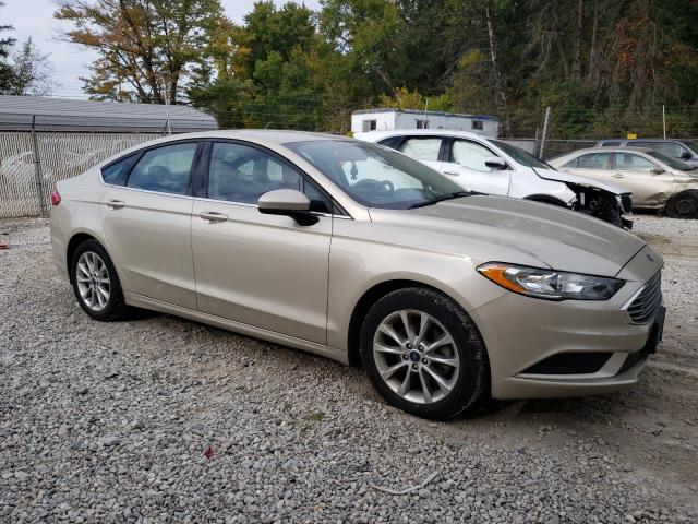 3FA6P0H71HR265468 - 2017 FORD FUSION SE GOLD photo 4