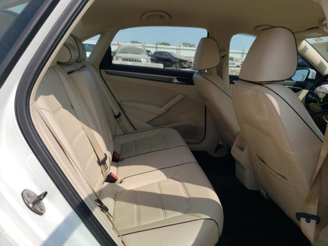 1VWDT7A33HC079620 - 2017 VOLKSWAGEN PASSAT R-LINE თეთრი ფოტო 10