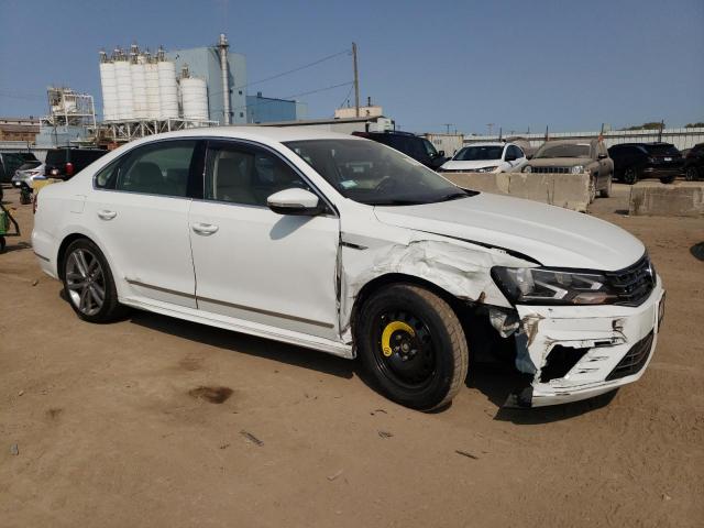 1VWDT7A33HC079620 - 2017 VOLKSWAGEN PASSAT R-LINE თეთრი ფოტო 4