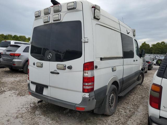 WD3PE7CD5HP511417 - 2017 MERCEDES-BENZ SPRINTER 2500 WHITE photo 3