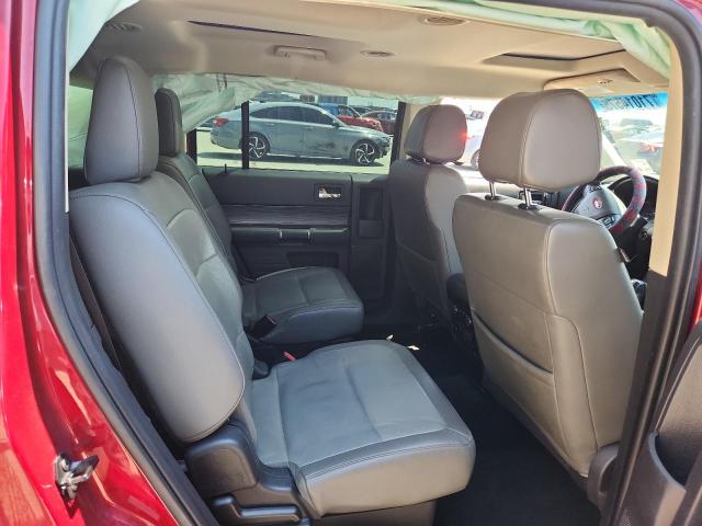 2FMGK5C88JBA08219 - 2018 FORD FLEX SEL RED photo 11