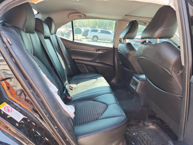 4T1B11HK9JU594899 - 2018 TOYOTA CAMRY L BLACK photo 10