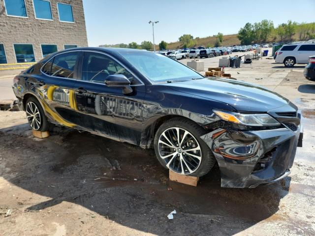 4T1B11HK9JU594899 - 2018 TOYOTA CAMRY L BLACK photo 4