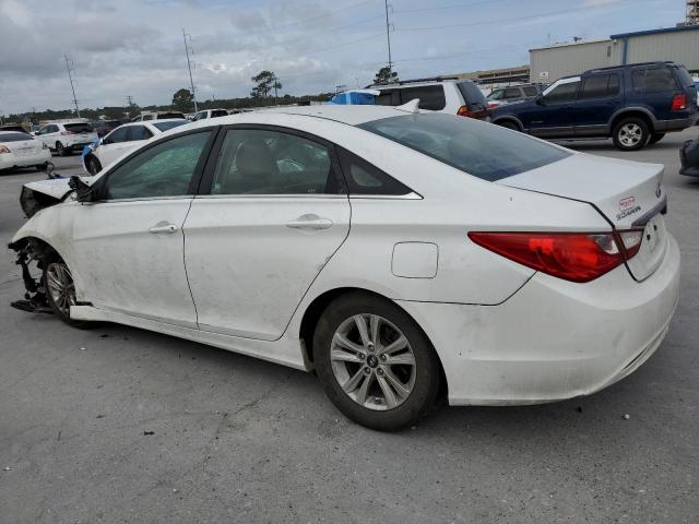 5NPEB4AC6BH295207 - 2011 HYUNDAI SONATA GLS WHITE photo 2