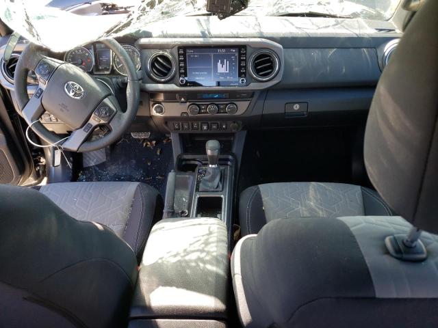 3TMAZ5CN7NM184761 - 2022 TOYOTA TACOMA DOUBLE CAB 灰色 照片 8