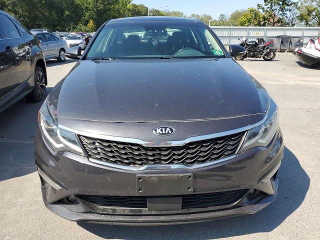 5XXGU4L19KG304394 - 2019 KIA OPTIMA EX GRAY photo 5