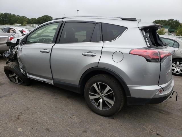 JTMRFREV6JJ226540 - 2018 TOYOTA RAV4 ADVENTURE SILVER photo 2