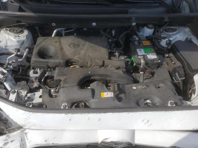 2T3G1RFV5KW066092 - 2019 TOYOTA RAV4 LE Weiß Foto 11