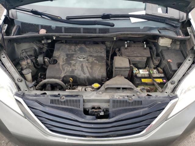 5TDKK3DC4CS277258 - 2012 TOYOTA SIENNA LE GRAY photo 11