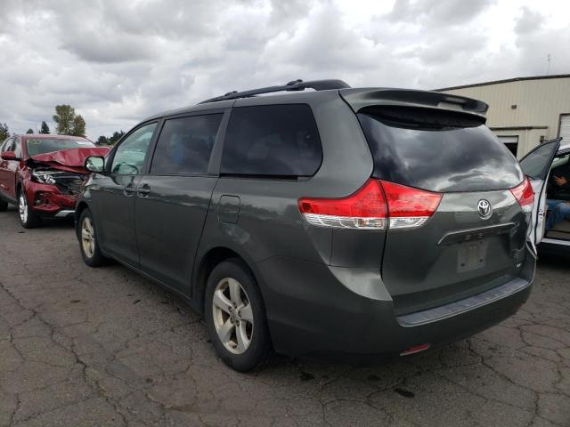 5TDKK3DC4CS277258 - 2012 TOYOTA SIENNA LE GRAY photo 2