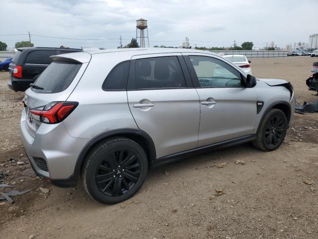 JA4ARUAU6NU002378 - 2022 MITSUBISHI OUTLANDER ES SILVER photo 3